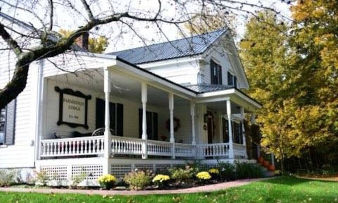 Altmar Autre | The Farmhouse Lodge.