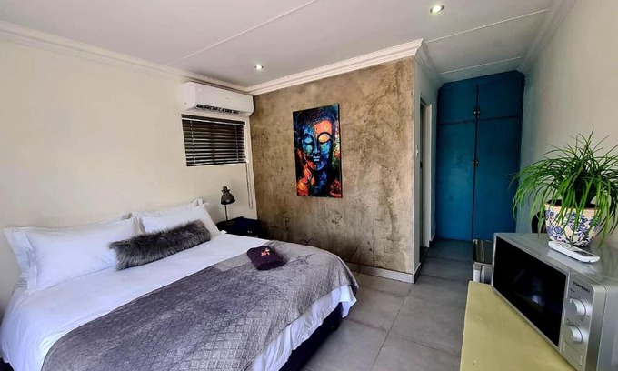 Tsantsabane Maison | The Fellows Guest Accommodation