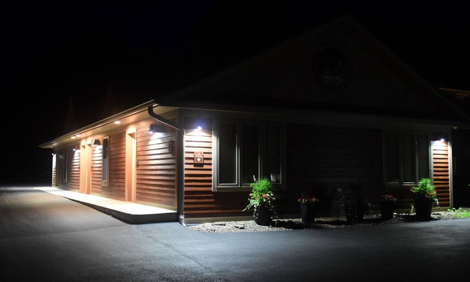 Eden Maison | The Fields of Eden Inn