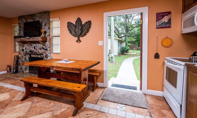 Fort McCoy Cabine | The Florida Palm - #10