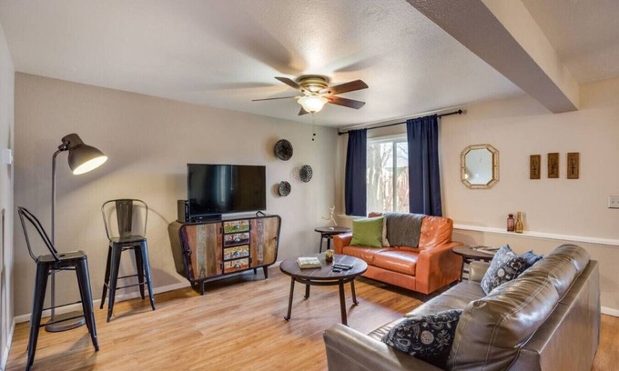Old Town West Appartement | The FOCO Flats| Dogs Welcome | Downstairs Duplex