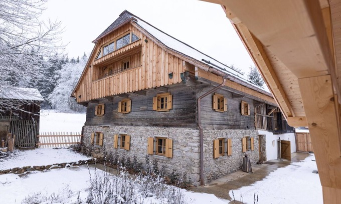 Regen Maison | The forester's lodge - historic farm with sauna & pond in the middle of a forest clearing