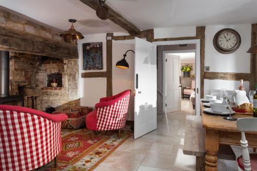 Cow Honeybourne Maison | The Gables