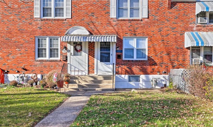 Allentown Maison | The Gallery, an Allentown Retreat with Views!