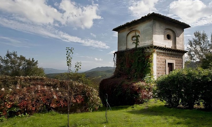 Bomarzo Villa | The Garden and Mansion Bomarzo - Villa at the Monster Park