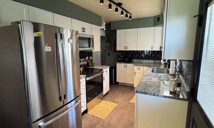 Williamsport Maison | The Garden House - Renovated 2BR - Walk to LLWS
