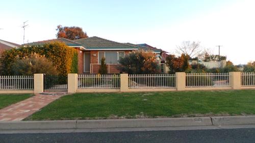 South Tamworth Maison | The Garden House
