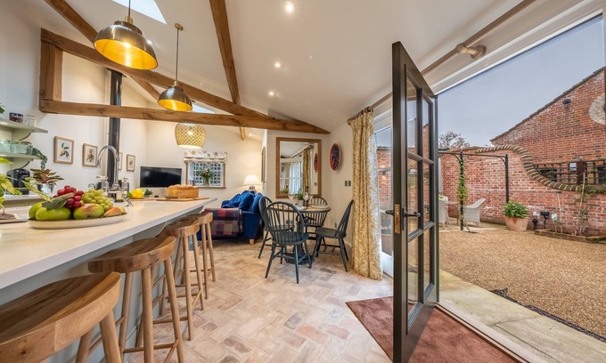Bungay Maison | The Gardener's Cottage offers chic, contemporary and absolutely gorgeous accommodation for four on t
