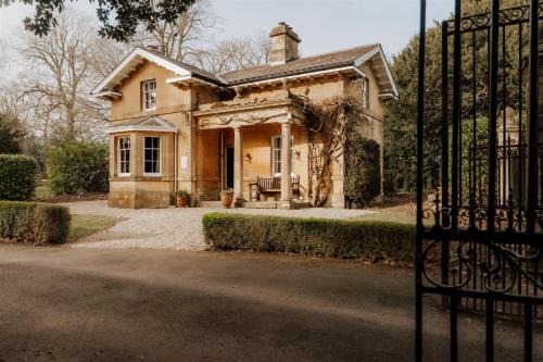 Biddestone Appartement | The Gate Lodge by Mint Stays