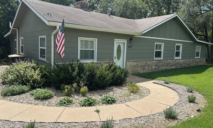 Manhattan Maison | The Gathering House: Your spot for retreats, reconnection, and Wildcat weekends