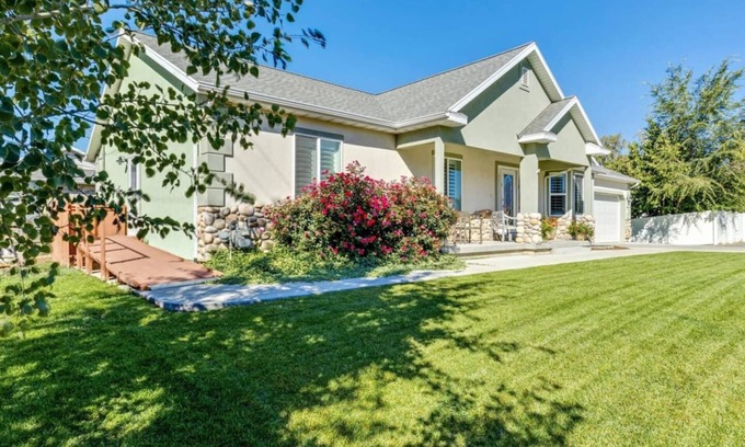 Orem Maison | The Gathering Place for Paws, Friends, and Family