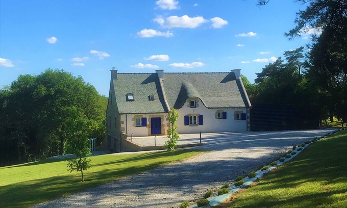 Priziac Maison | Le gîte de la Marion et sa piscine intérieure