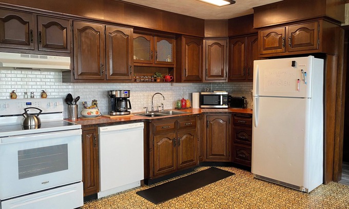 Cambra Maison | The Glen! Country living at its best, but close to amenities. n