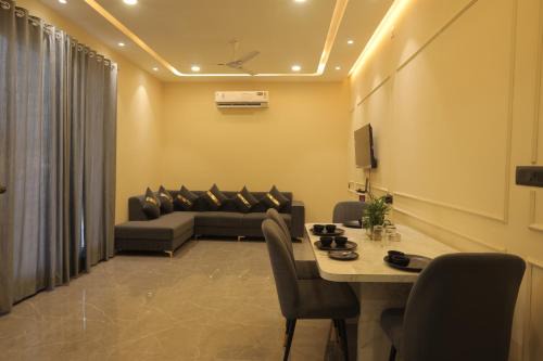 Central Area Appartement | The Golden Glow by Ivory Stays