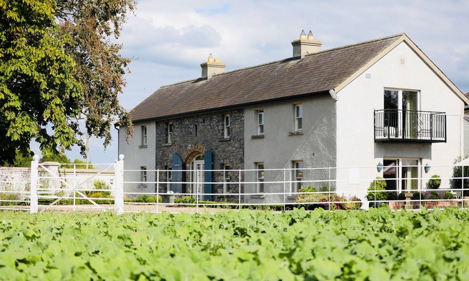 North Tipperary Maison | The Granary, 18th Century Luxuriously Restored Barn in the Heart of Tipperary