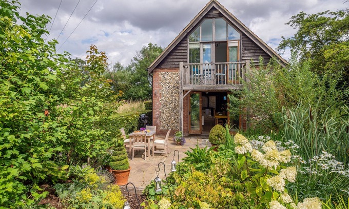 Newmarket Maison | The Granary, Dunstall Green