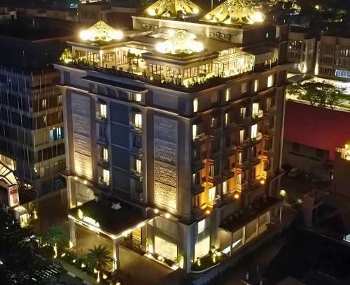 Pagedangan Hôtel | The Grantage Hotel & Sky Lounge
