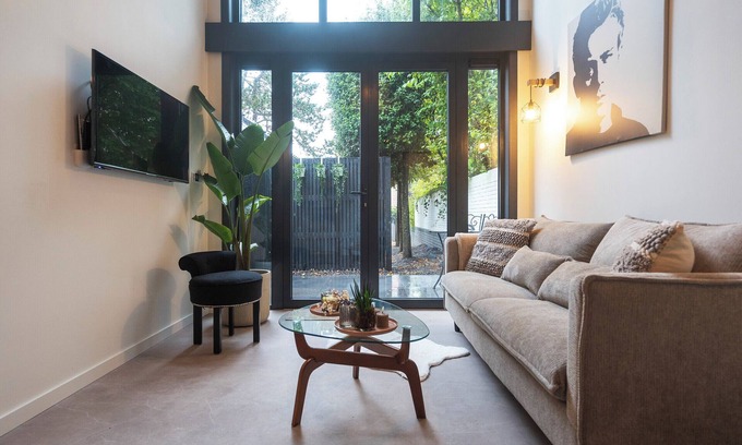 Zandvoort Maison | The Green Pine Tree