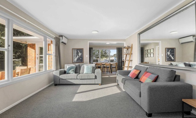 Fenton Street Cottage | The Greenkeeper's Cottage - 3 Bedroom, 3 Bathroom on the Golf Course