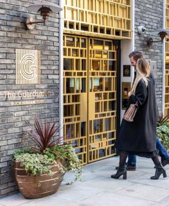 Westminster Hôtel | The Guardsman - Preferred Hotels and Resorts
