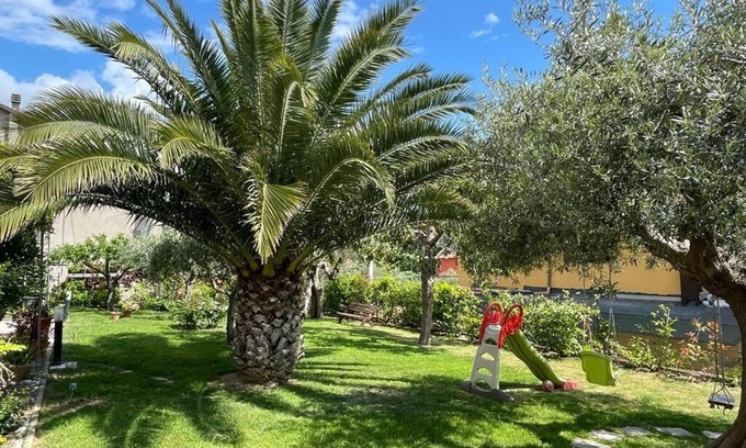 Passignano sul Trasimeno Appartement | Un posto verde e tranquillo tra gli ulivi e le rose del Trasimeno.