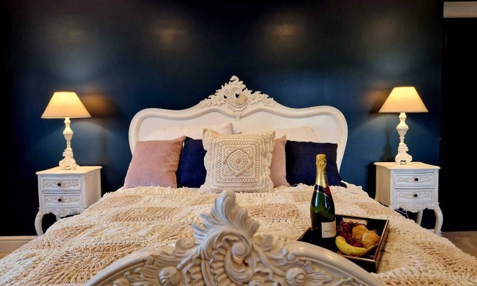 Knott End-on-Sea Appartement | The Hamilton - The Alexander Suite Luxury Holiday Lets