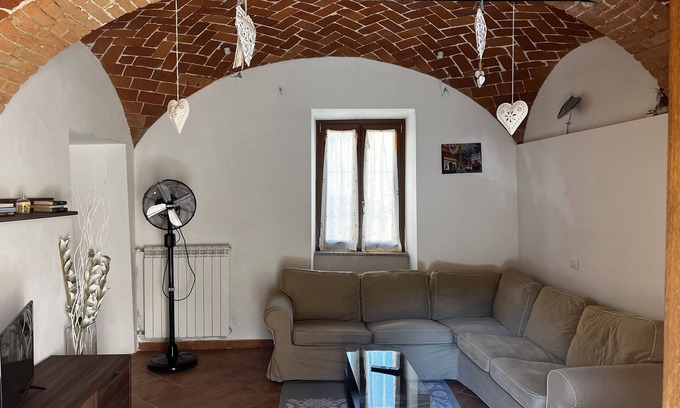Grazzano Badoglio Maison | The hamlet