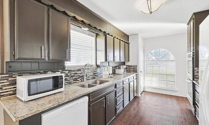 Allen Maison | The Harmony House close to Plano and Allen Outlet Mall