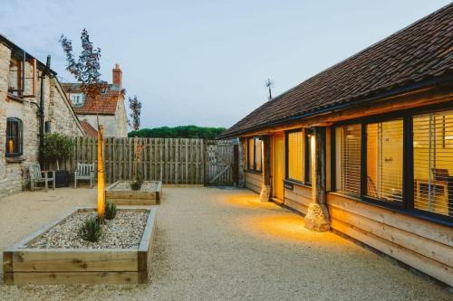 Little Stoke Maison | The Hay Barn - Hopewell