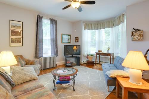Cornish Maison | The Hendrick House about 16 Mi to Sebago Lake!