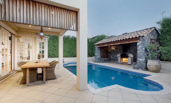 Preston Maison | The Hestia Exquisite Retreat with Pool and Sauna