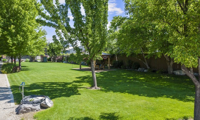 Provo Bay Maison | The Hidden Barn! Serene getaway for the entire Family!