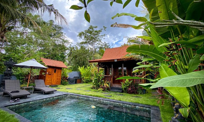 Tumbu Village Maison | The Hidden Escapes Manggis- Stunning Hidden Gem Villa with Pool, Sauna & Ice Bath