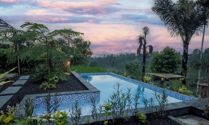 Rendang Maison | The Hidden Valley