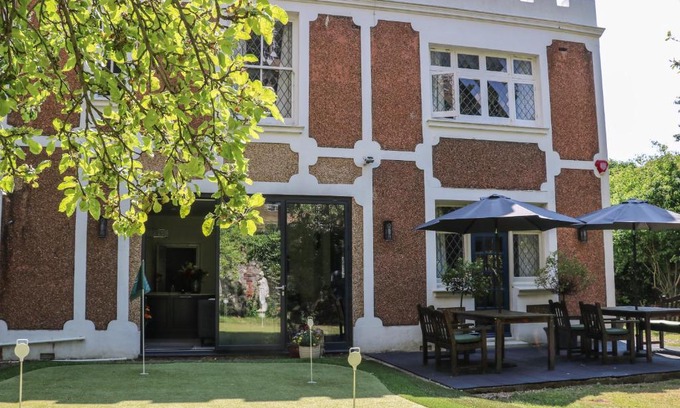 Hove Maison | The Hideaway