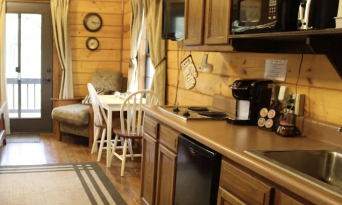Gallatin Cabine | The hideaway retreat cabin has views of open fields and sweet water lake.