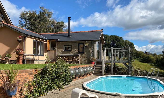 Llangrove Cottage | THE HIDEOUT, Animaux de compagnie acceptés, avec piscine à Llangrove, Ref 1013778