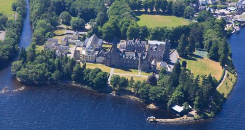 Fort Augustus Maison | The Highland Club