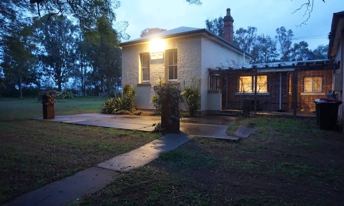 Whittingham Maison | The Historic Hunter Valley Old School House, Pokolbin