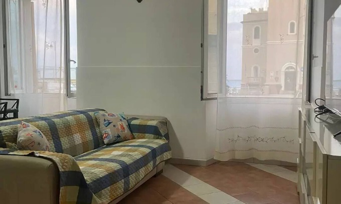 Pegli Appartement | The Holiday House "Brezza Marina" is the essence of tranquility in Genoa Pegli