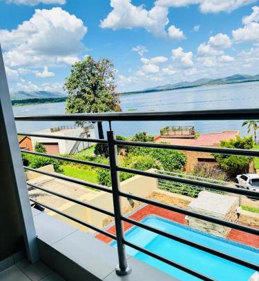 Kosmos Maison | The Holiday House Harties
