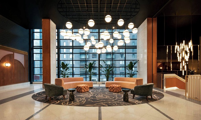 Quartier des Spectacles Hôtel | The Honeyrose Hotel, Montreal, A Tribute Portfolio Hotel