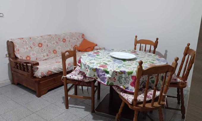 Bova Marina Appartement | The house is located 100m from the sea complete with WiFi TV and air conditioning