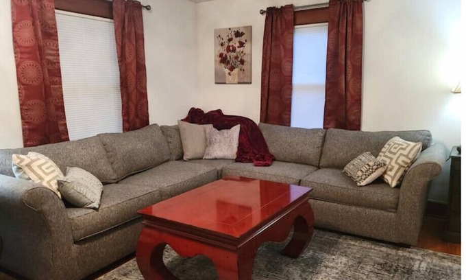 Binghamton Maison | The House of Zen