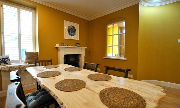 St Monans Maison | The House on the Square- Coastal Townhouse