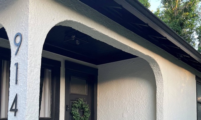 East Central Cabine | The Ivy League Cottage