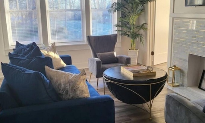 East of Broadway Appartement | The Jasmine On Main