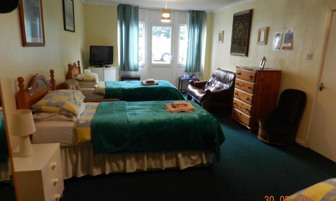 Bradley Stoke Maison | The Jays Guest House