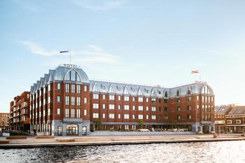 Amsterdam West Hôtel | The July - Boat & Co
