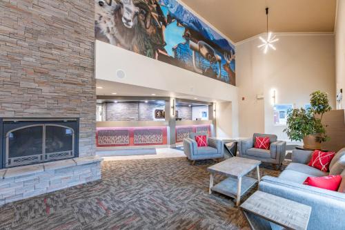 Hinton Hôtel | The Kanata by BCMInns - Hinton